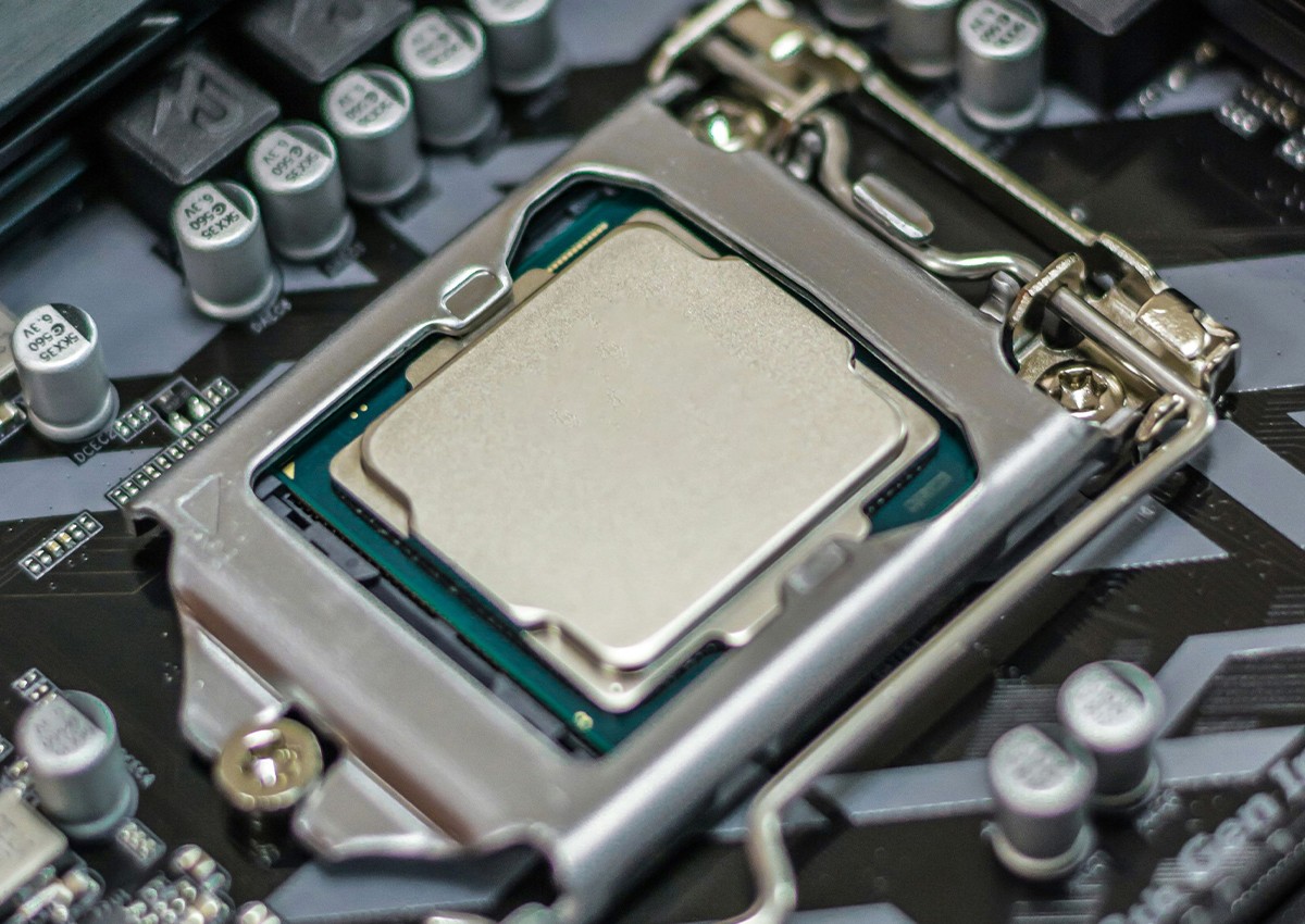 Illustrative processor and circuit hardware